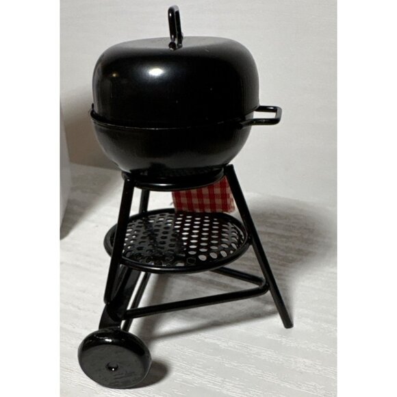 Miniature Black Charcoal Grill Decorative Red Gingham Towel Doll Furniture 3" - Picture 5 of 10